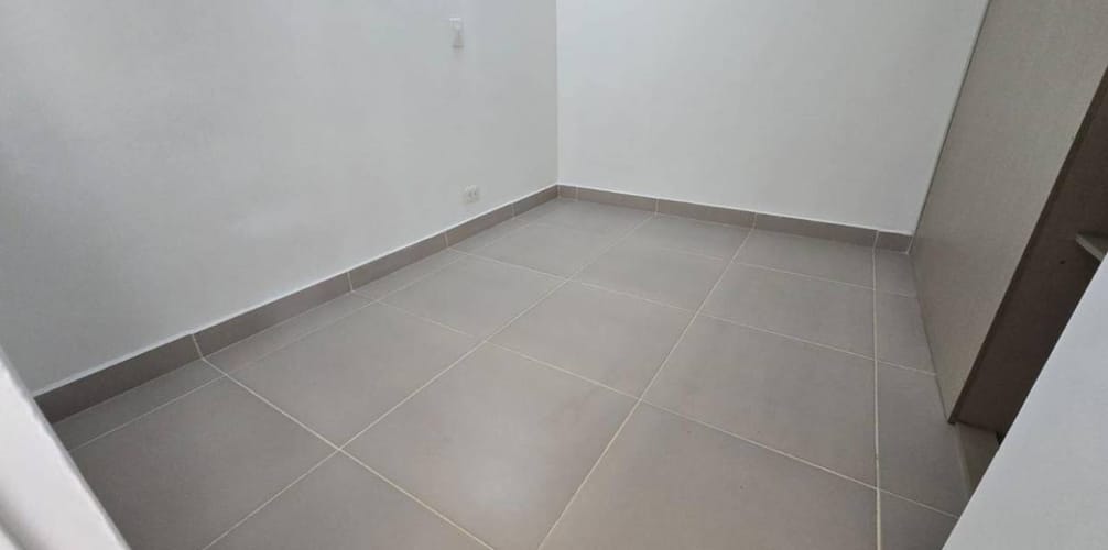 Apartamento de 3 alcobas en venta en Guayaquil, Medellín, 64 m² · foto 7 de 15