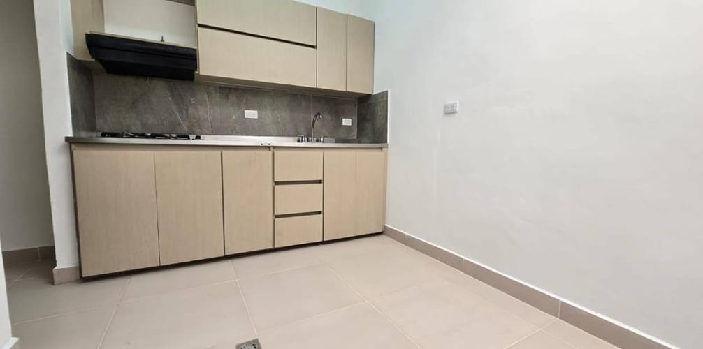 Apartamento de 3 alcobas en venta en Guayaquil, Medellín, 64 m² · foto 1 de 15