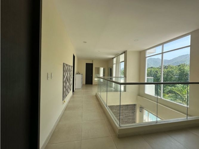 Casa de 5 alcobas en venta en Vista Hermosa Sur, Santa Marta, 540 m² · foto 10 de 24