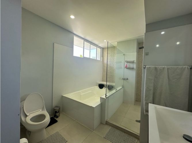 Casa de 5 alcobas en venta en Vista Hermosa Sur, Santa Marta, 540 m² · foto 15 de 24