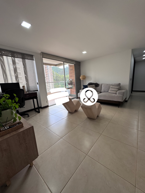 Apartamento de 3 alcobas en venta en Loma De La Doctora, Sabaneta, 80 m² · foto 3 de 20