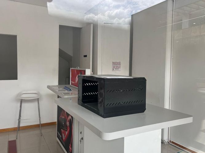 Local en arriendo en El Poblado, Medellín, 35 m² · foto 6 de 7