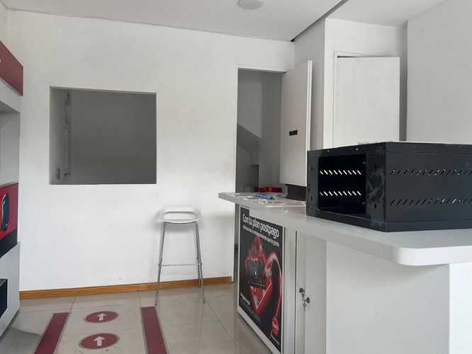 Local en arriendo en El Poblado, Medellín, 35 m² · foto 7 de 7