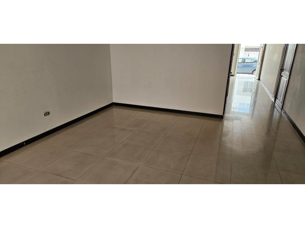 Casa de 5 alcobas en venta en Prados Del Limonar, Cali, 365 m² · foto 4 de 24