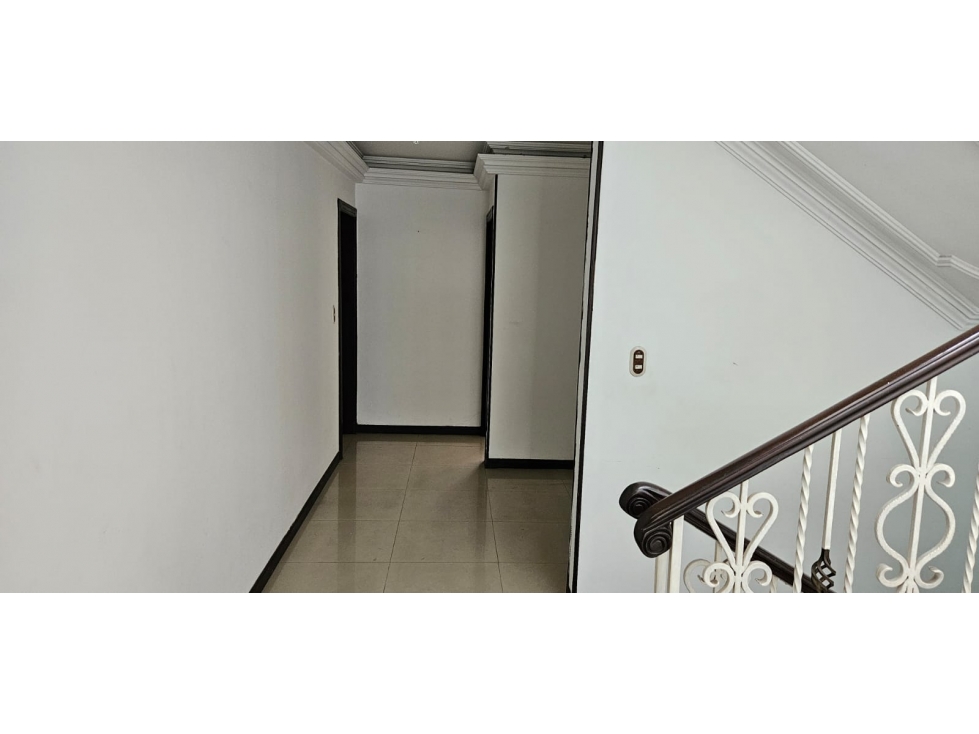 Casa de 5 alcobas en venta en Prados Del Limonar, Cali, 365 m² · foto 10 de 24