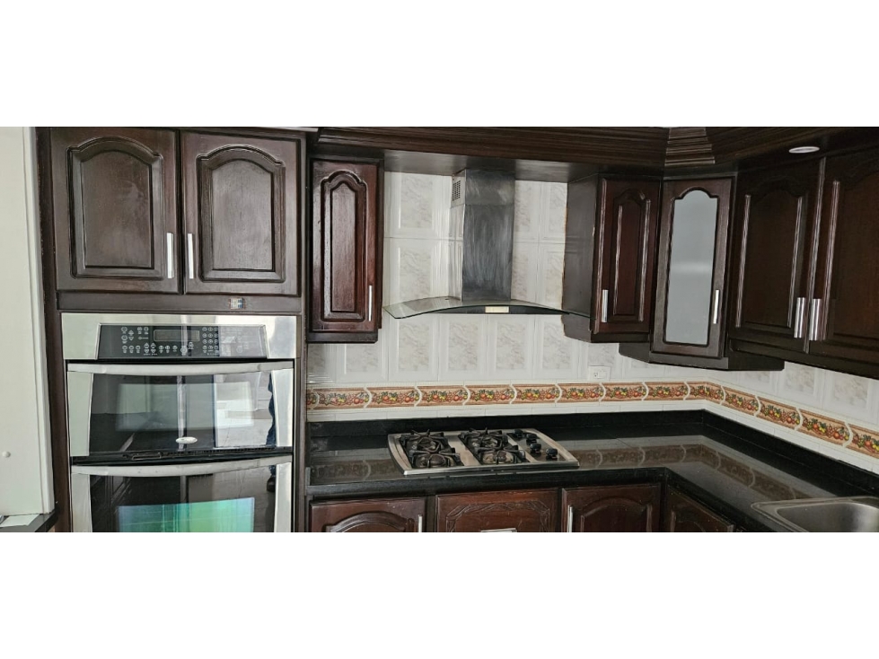 Casa de 5 alcobas en venta en Prados Del Limonar, Cali, 365 m² · foto 20 de 24