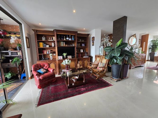 Apartamento en arriendo en Loma De Los Gonzalez, Medellín · foto 9 de 24