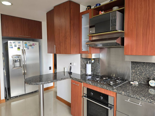 Apartamento en arriendo en Loma De Los Gonzalez, Medellín · foto 14 de 24