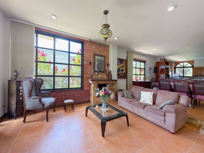 Casa de 4 alcobas en venta en El Carmen, El Retiro, 205 m² · foto 2 de 24