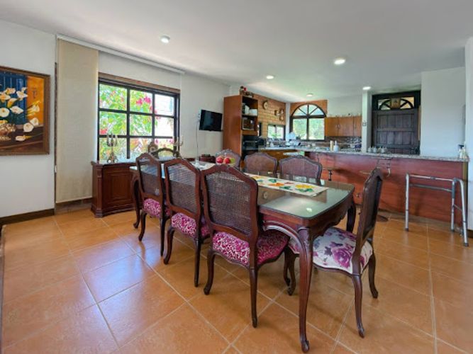Casa de 4 alcobas en venta en El Carmen, El Retiro, 205 m² · foto 3 de 24