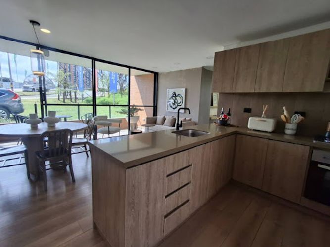Apartamento de 2 alcobas en venta en Camino De Los Vientos, Rionegro, 66 m² · foto 2 de 11