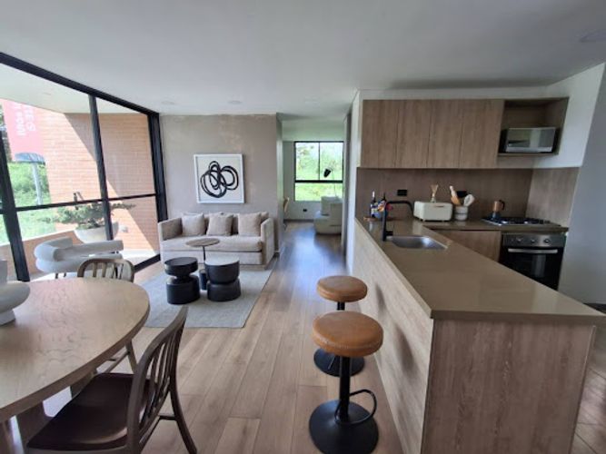 Apartamento de 2 alcobas en venta en Camino De Los Vientos, Rionegro, 66 m² · foto 3 de 11