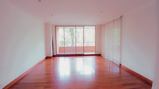 Apartamento en arriendo en Loma De Los Gonzalez, Medellín · foto 7 de 24