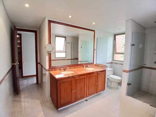 Apartamento en arriendo en Loma De Los Gonzalez, Medellín · foto 15 de 24