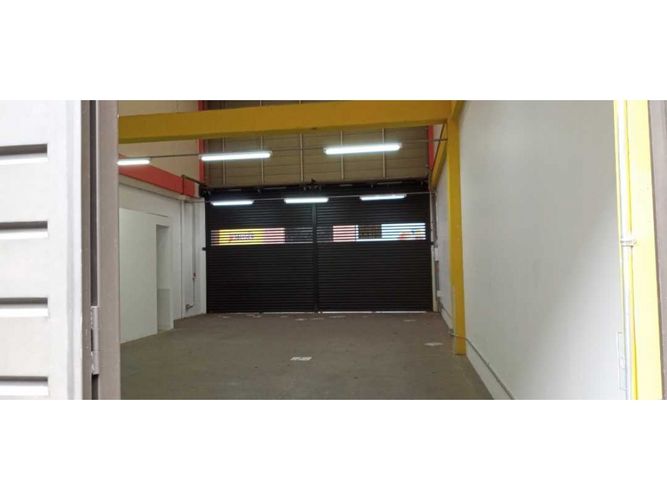 Bodega en venta en San Gerardo, La Ceja, 100 m² · foto 13 de 20