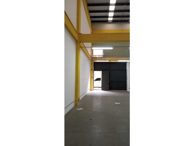 Bodega en venta en San Gerardo, La Ceja, 100 m² · foto 15 de 20