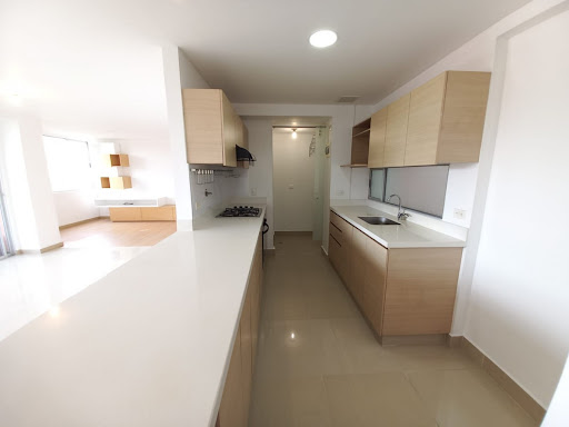 Apartamento en arriendo en La Florida, Medellín · foto 3 de 19