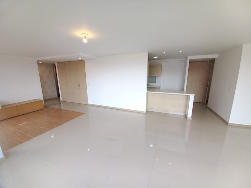 Apartamento en arriendo en La Florida, Medellín · foto 5 de 19