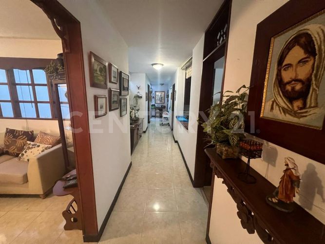 Apartamento en venta en Laureles, Medellín · foto 7 de 19