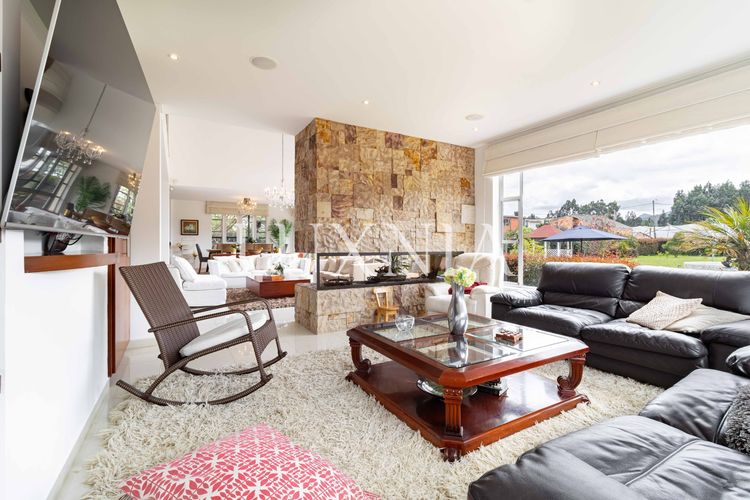 Casa de 4 alcobas en venta en Canelon, Cajicá, 450 m² · foto 4 de 24