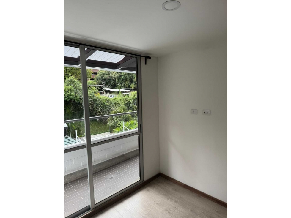 Apartamento en venta en Zona Centro, Envigado · foto 14 de 17