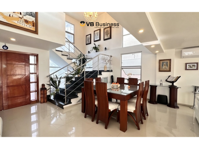 Casa de 4 alcobas en venta en Lagos Del Caujaral, Puerto Colombia, 392 m² · foto 2 de 9