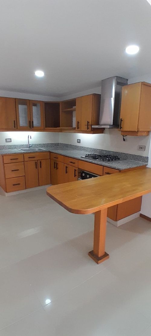 Apartamento de 3 alcobas en venta en Aves Maria, Sabaneta, 127 m² · foto 3 de 24