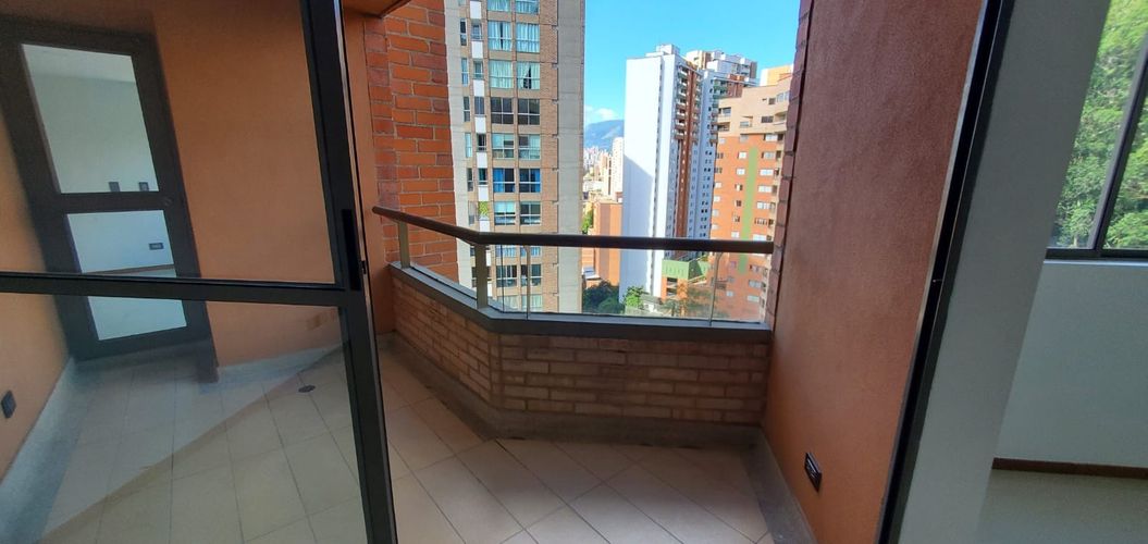 Apartamento de 3 alcobas en venta en Aves Maria, Sabaneta, 127 m² · foto 6 de 24