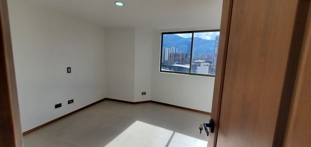 Apartamento de 3 alcobas en venta en Aves Maria, Sabaneta, 127 m² · foto 24 de 24