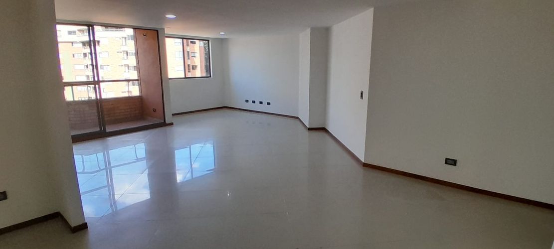 Apartamento de 3 alcobas en venta en Aves Maria, Sabaneta, 127 m² · foto 7 de 24