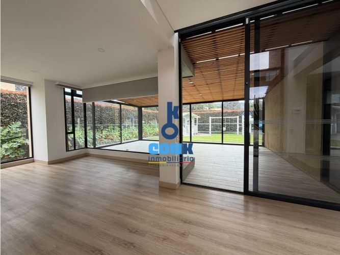 Casa de 4 alcobas en arriendo en Parcelas, Cota, 800 m² · foto 4 de 24