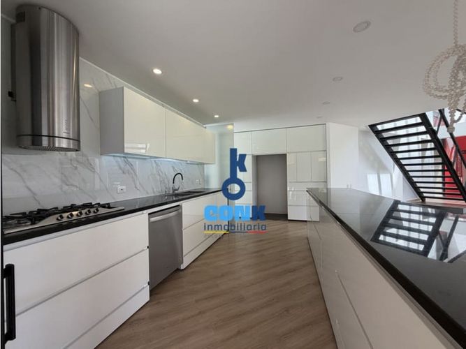Casa de 4 alcobas en arriendo en Parcelas, Cota, 800 m² · foto 15 de 24