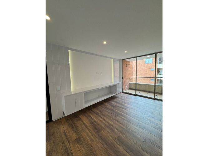 Apartamento de 3 alcobas en venta en Usaquen, Bogotá, 158 m² · foto 4 de 20