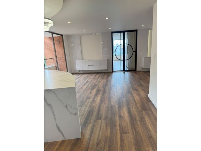 Apartamento de 3 alcobas en venta en Usaquen, Bogotá, 158 m² · foto 8 de 20