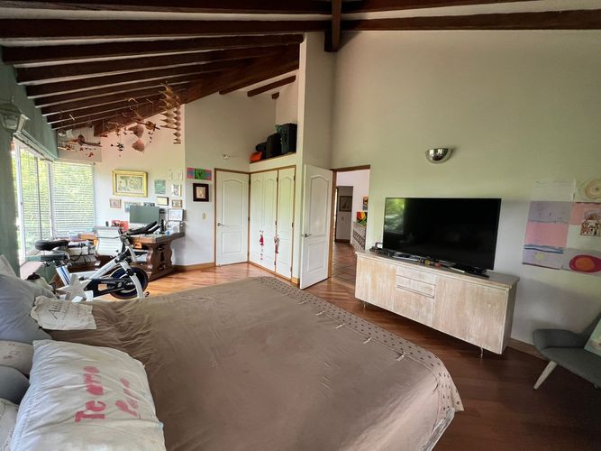 Casa de 4 alcobas en venta en El Esmeraldal, Envigado, 700 m² · foto 13 de 21