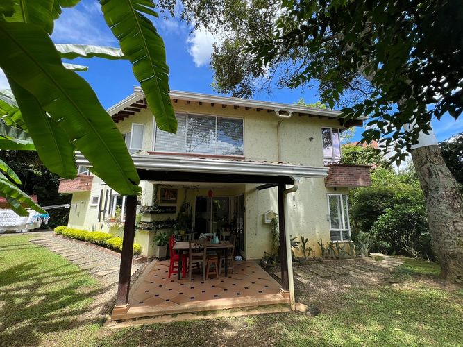 Casa de 4 alcobas en venta en El Esmeraldal, Envigado, 700 m² · foto 7 de 21