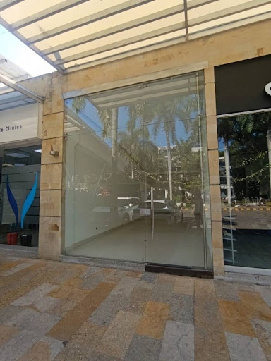 Retail space for rent in Ciudad jardin, Cali