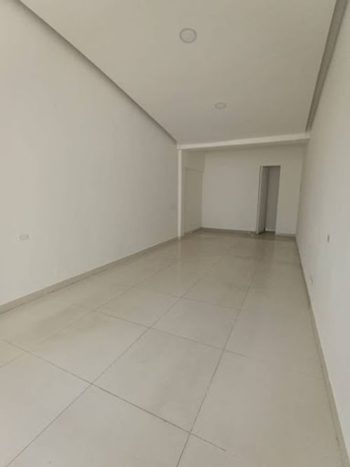 Local en arriendo en Ciudad Jardin, Cali, 38 m² · foto 2 de 6