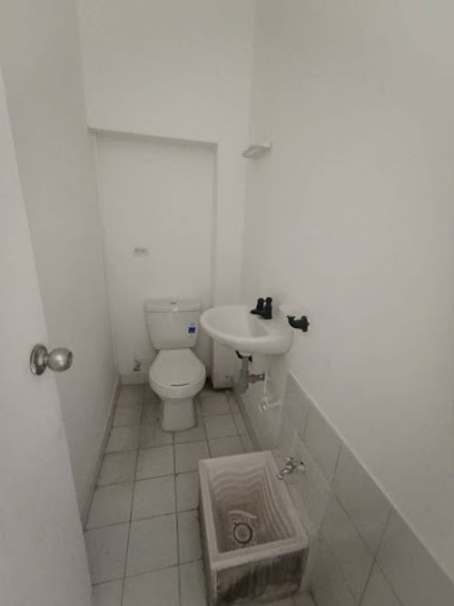 Local en arriendo en Ciudad Jardin, Cali, 38 m² · foto 3 de 6