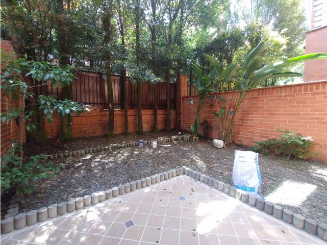 Casa de 3 alcobas en venta en Suramérica, La Estrella, 250 m² · foto 6 de 16