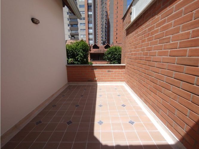 Casa de 3 alcobas en venta en Suramérica, La Estrella, 250 m² · foto 12 de 16