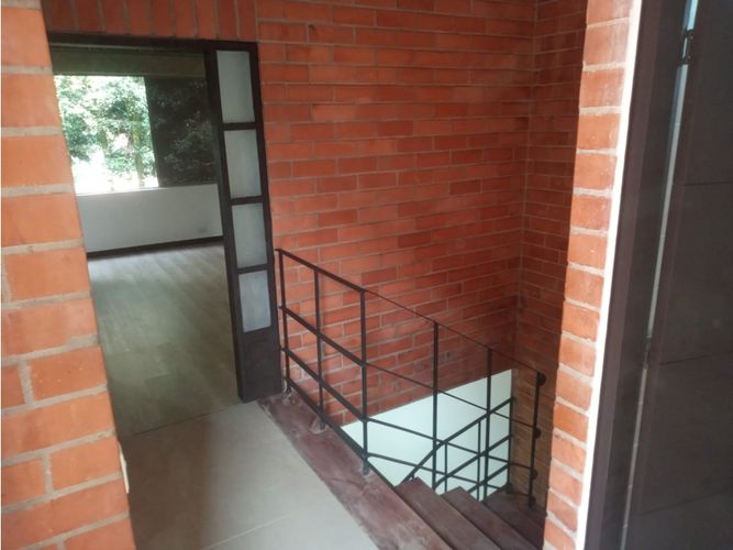 Casa de 3 alcobas en venta en Suramérica, La Estrella, 250 m² · foto 15 de 16