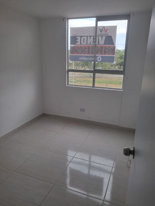 Apartamento de 3 alcobas en venta en Hacienda Santa Cruz, Ibagué, 68 m² · foto 13 de 24