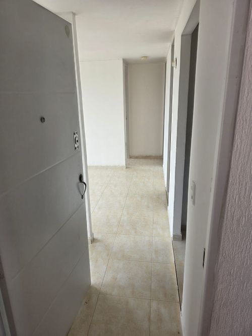 Apartamento de 2 alcobas en venta en Panamericano, Jamundí, 42 m² · foto 3 de 19