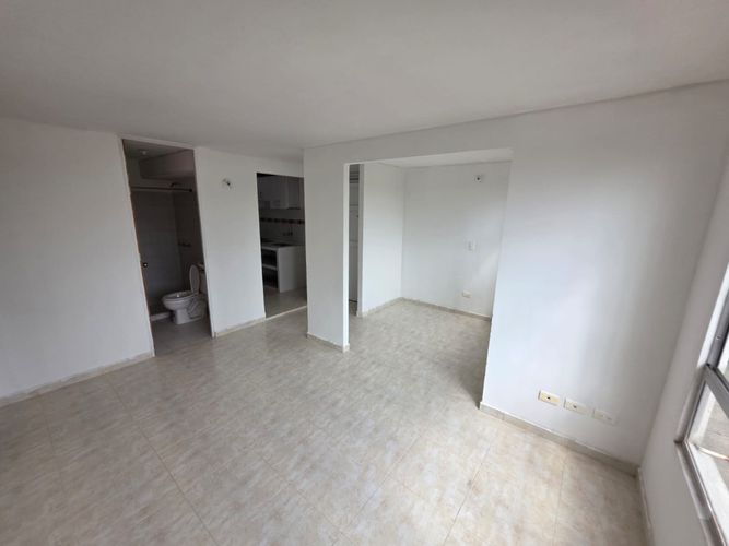 Apartamento de 2 alcobas en venta en Panamericano, Jamundí, 42 m² · foto 7 de 19