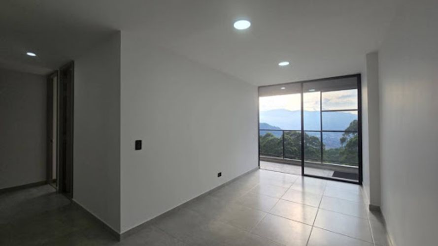 Local en venta en Loma Del Escobero, Envigado, 74 m² · foto 8 de 20