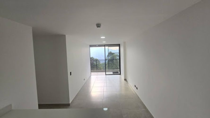 Local en venta en Loma Del Escobero, Envigado, 74 m² · foto 12 de 20