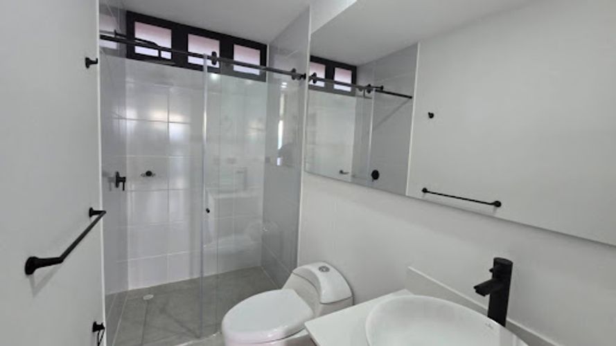 Local en venta en Loma Del Escobero, Envigado, 74 m² · foto 13 de 20