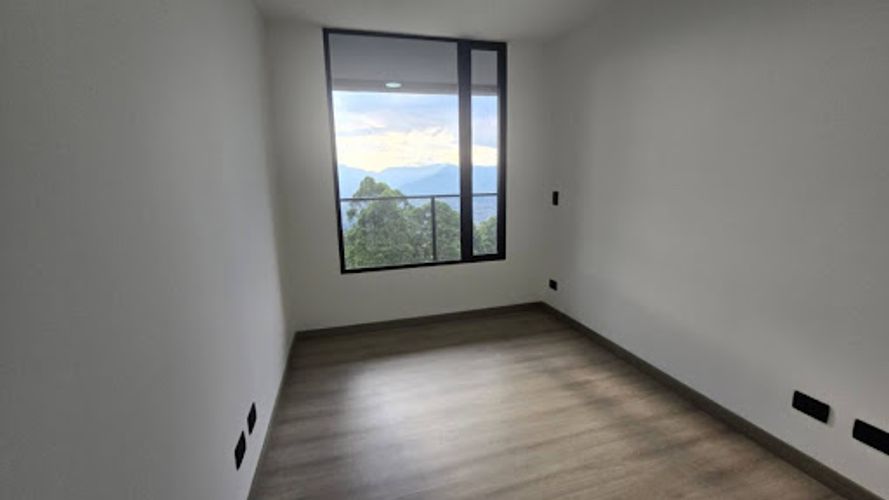 Local en venta en Loma Del Escobero, Envigado, 74 m² · foto 16 de 20