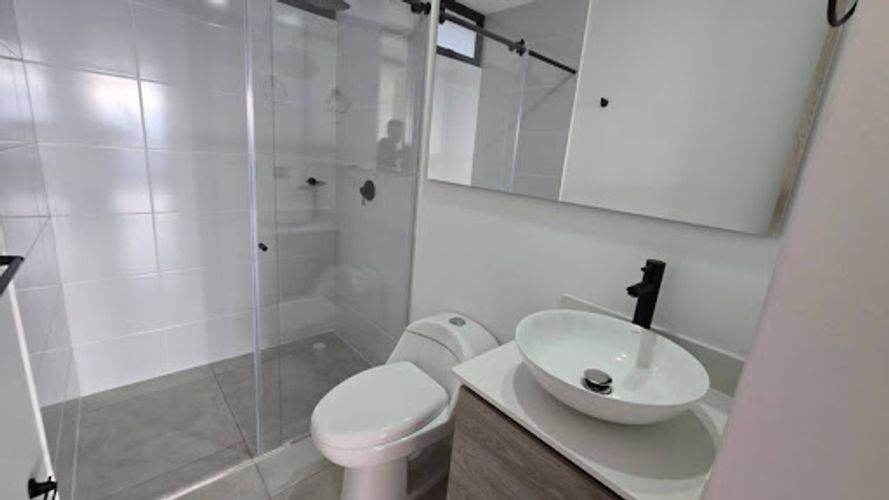Local en venta en Loma Del Escobero, Envigado, 74 m² · foto 17 de 20